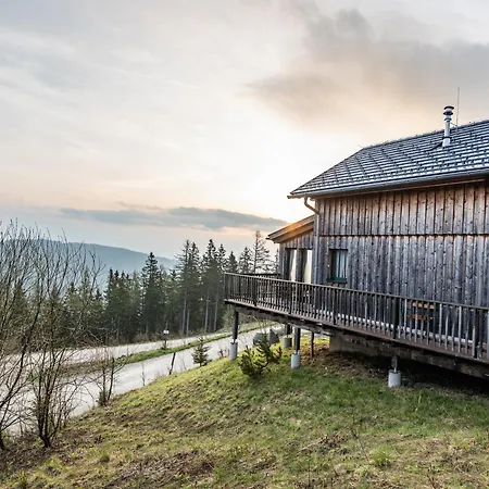 1a Rast - Wandern, Grillen, Traumblick, Indoor Sauna Holiday home