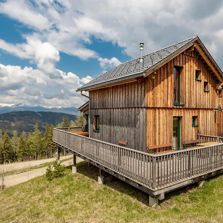 Holiday home 1a Rast - Wandern, Grillen, Traumblick, Indoor Sauna *