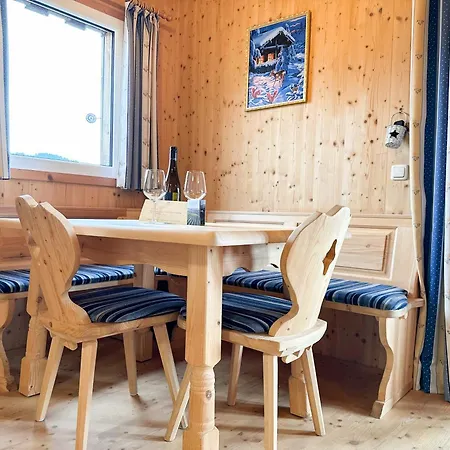 Holiday home 1a Rast - Wandern, Grillen, Traumblick, Indoor Sauna *